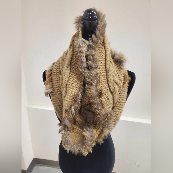 Rudsak scarf beige with rabbit fur one size - Picture 7 of 9